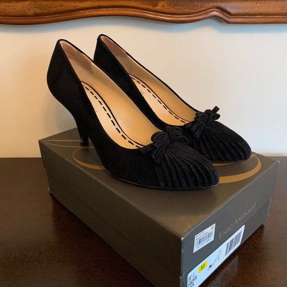 (SOLD) Enzo Angiolini black suede heels - Picture 2 of 5